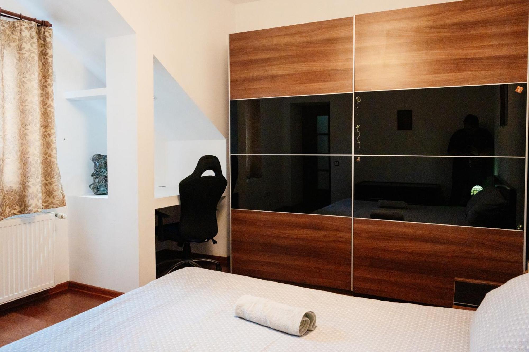 Maan Central Apartment Pet Friendly Location Brassó Kültér fotó